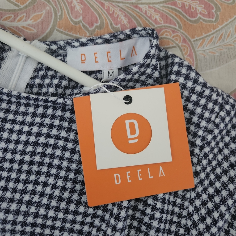 DEELA - Picture 4 of 4